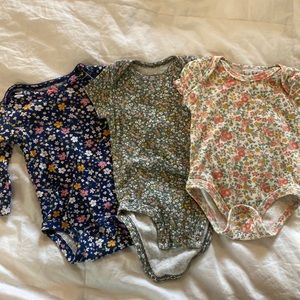 Carters, gerber, Nicole miller onesies 0-3 months